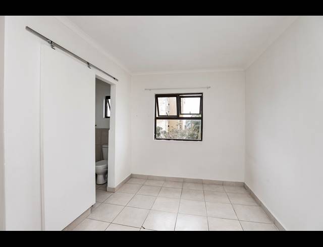 1,800M² APARTMENT BLOCK FOR SALE IN BULWER